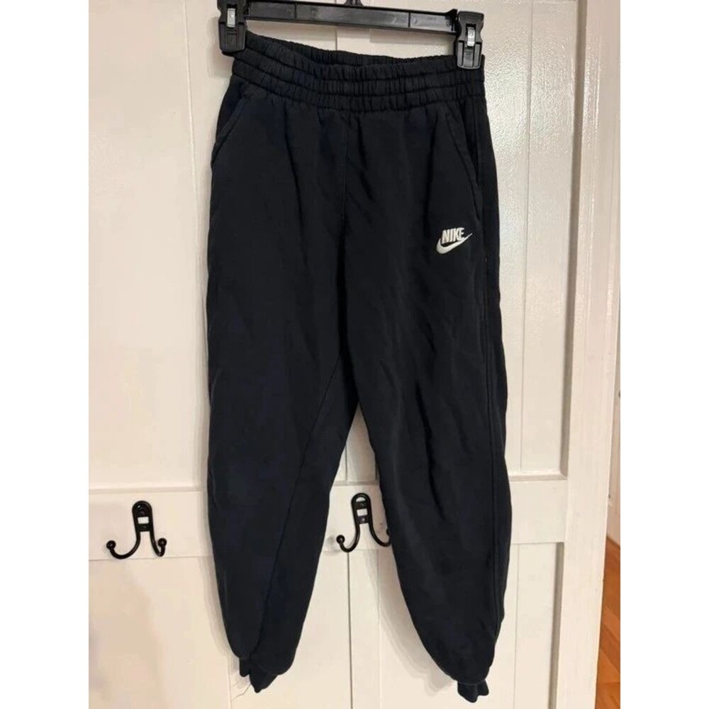 Nike Boys Medium Fleece Jogger Sweatpants White Logo